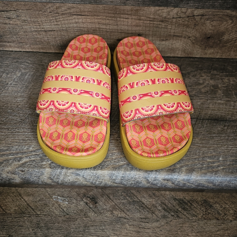 Adidas Adilette Platform Slides